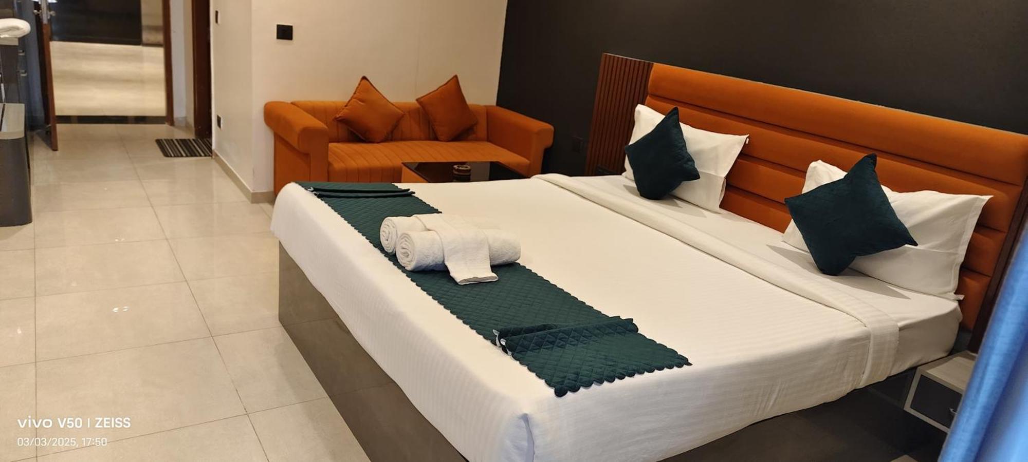Hotel Maple Tree - Near Ekana Cricket Stadium - Lucknow Eksteriør bilde